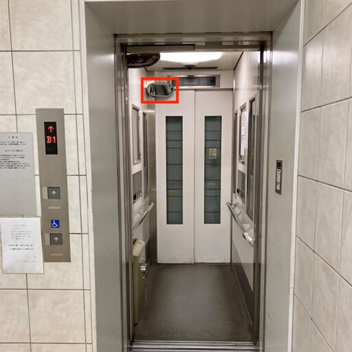علت اصلی وجود آینه در آسانسور ها